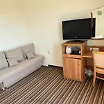 Hotel Family Lalov Egrek 3*