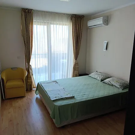 Family Lalov Egrek 3* 洛泽内茨